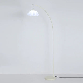 White Pleated Shade Minimalist Curved Floor Lamp Zawala Image - 10