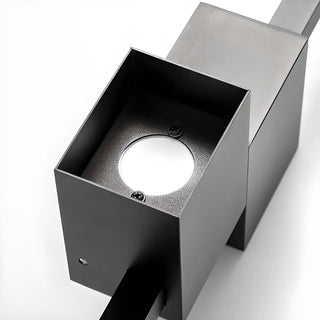 Minimalist Linear Design Vertical Black Wall Sconce Zawala Image - 9