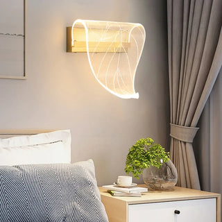Exquisite Gold Sculptural Design Bedroom Wall Sconce Zawala Image - 2