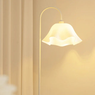 Modern White Flower-Shaped Metal LED Floor Lamp Zawala Image - 5