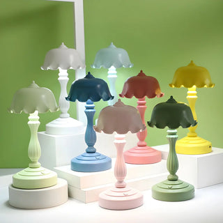 Elegant Simple Flower Resin Bedroom LED Table Lamp Zawala Image - 1